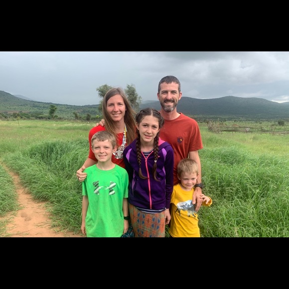 Meet your Posher, Leslie - Picture 1 of 1